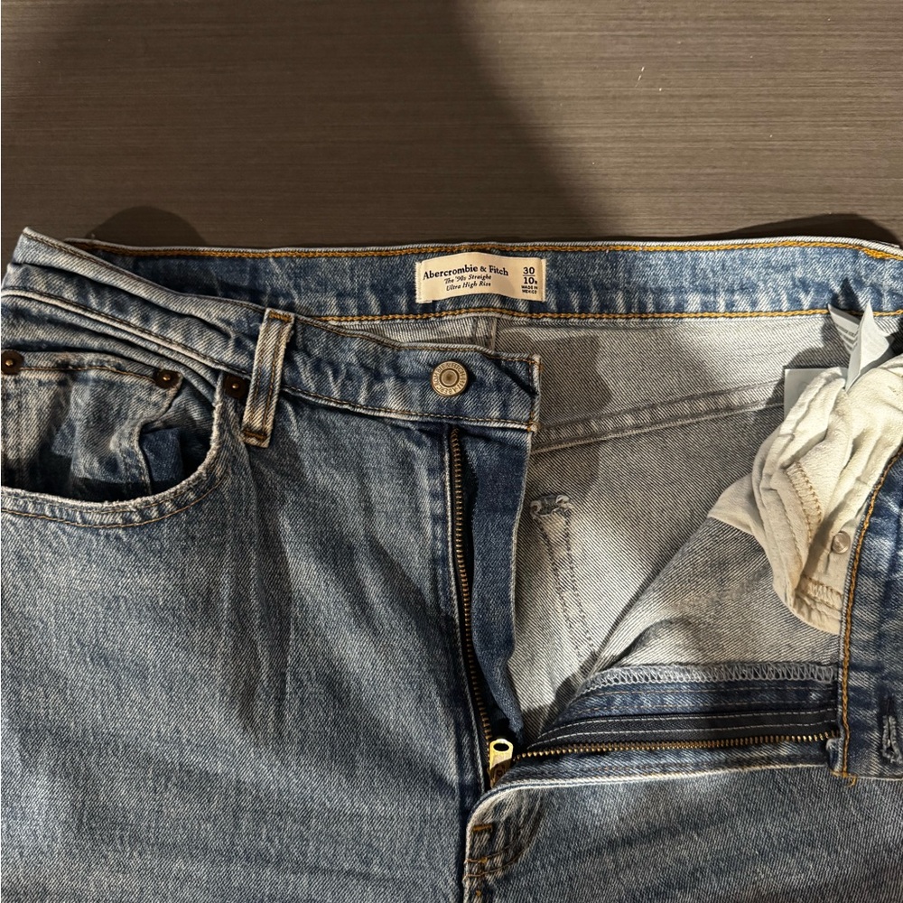 Abercrombie & Fitch women’s jeans